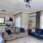Luxury Detached With Large Garden And Private Pool In Goecek Inlice 别墅 *