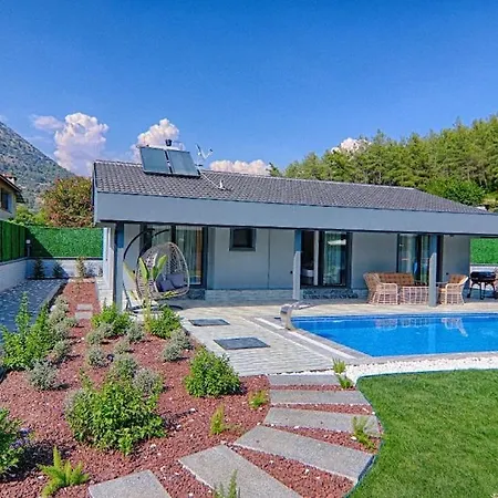 Luxury Detached With Large Garden And Private Pool In Goecek Inlice Villa