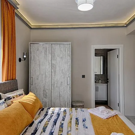 Luxury Detached With Large Garden And Private Pool In Goecek Inlice Villa