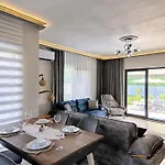 Luxury Detached With Large Garden And Private Pool In Goecek Inlice 빌라 페티예