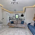 Luxury Detached With Large Garden And Private Pool In Goecek Inlice 빌라 *