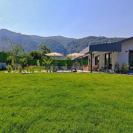 Luxury Detached With Large Garden And Private Pool In Goecek Inlice 빌라 *