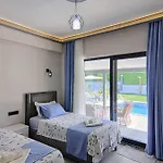 Villa Luxury Detached With Large Garden And Private Pool In Goecek Inlice *